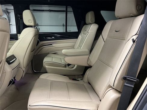 Certified 2024 Cadillac Escalade Premium Luxury image 26