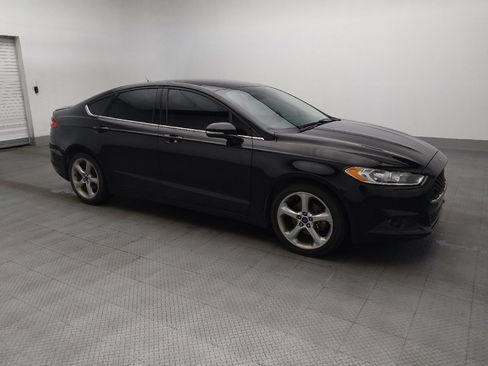 Used 2015 Ford Fusion SE w/ Equipment Group 201A FWD image 11