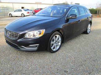 Used 2017 Volvo V60 T5 Premier w/ Convenience Package video 1