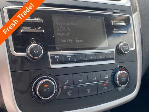 Used 2016 Nissan Altima 2.5 S w/ Power Driver Seat Package FWD image 19