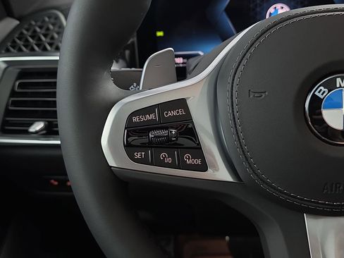 New 2026 BMW X5 xDrive40i w/ M Sport Package AWD/4WD image 17