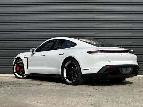Certified 2022 Porsche Taycan GTS image 3