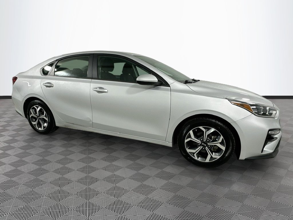 Used 2021 Kia Forte LXS FWD image 11