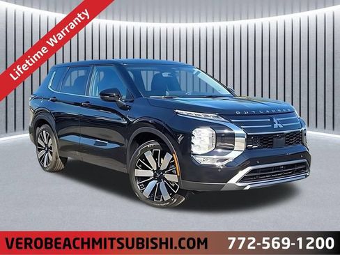 New 2026 Mitsubishi Outlander SE AWD/4WD image 1