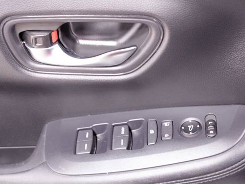 Certified 2024 Honda HR-V LX image 22