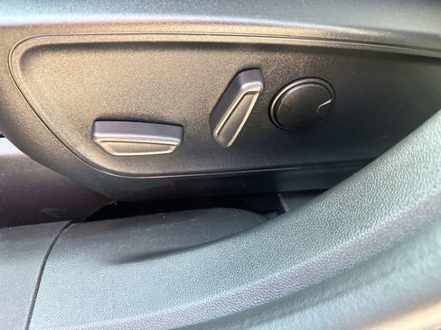 Used 2021 Ford Escape SE w/ Convenience Package image 12