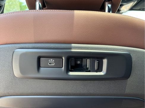 Used 2020 BMW X5 M50i AWD/4WD image 45
