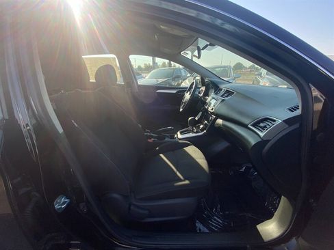 Used 2018 Nissan Sentra S image 10