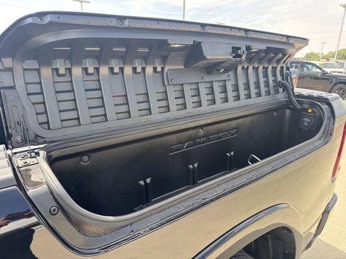 New 2026 RAM 1500 Laramie AWD/4WD image 11