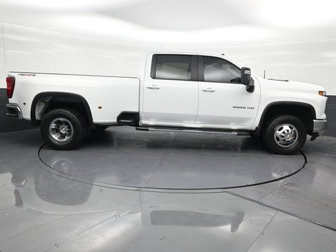 Used 2024 Chevrolet Silverado 3500 LT w/ Convenience Package AWD/4WD image 7