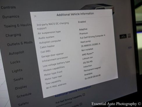 Used 2024 Tesla Cybertruck AWD Crew Cab image 35