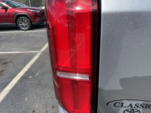 Used 2024 Toyota Tacoma TRD Sport image 26