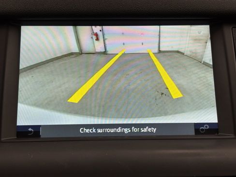 Used 2019 Land Rover Discovery Sport HSE AWD/4WD image 17