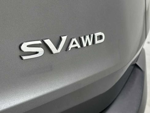 Used 2022 Nissan Rogue SV image 27