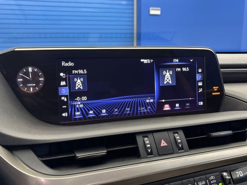 Used 2020 Lexus ES 350 Luxury image 18