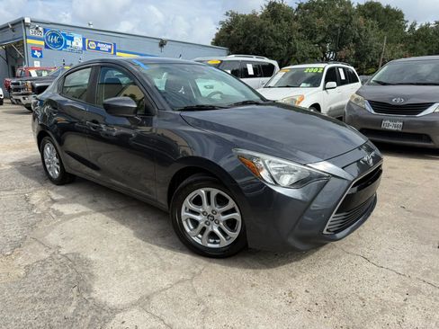 Used 2017 Toyota Yaris iA FWD image 1
