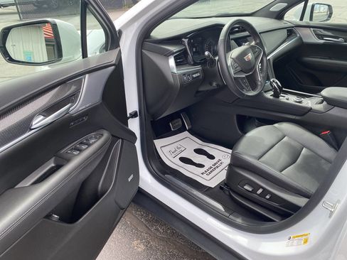 Used 2024 Cadillac XT5 Sportv w/ Technology Package AWD/4WD image 28