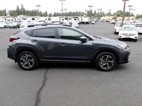 Used 2024 Subaru Crosstrek 2.0i Premium image 6
