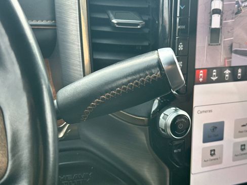 Used 2023 RAM 3500 Limited image 21