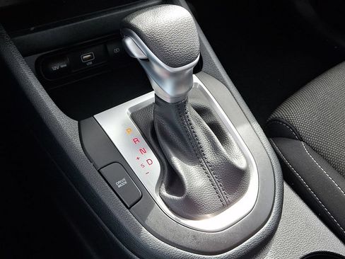 Used 2024 Kia Forte LXS w/ LXS Technology Package FWD image 16