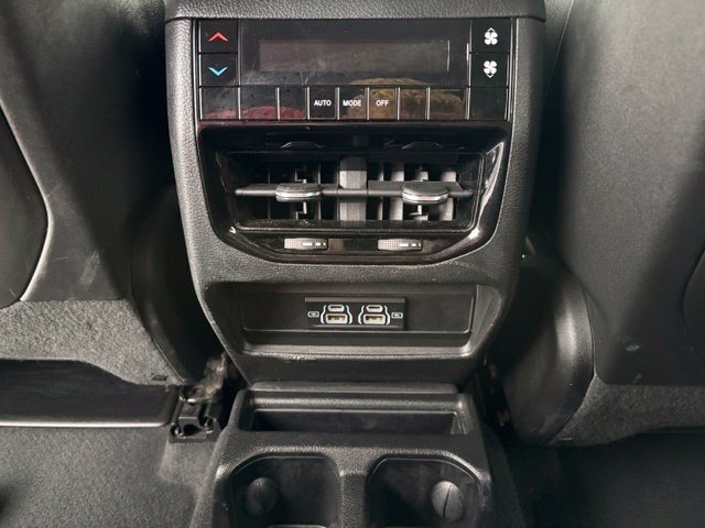 Used 2023 Jeep Grand Cherokee L Laredo AWD/4WD image 14