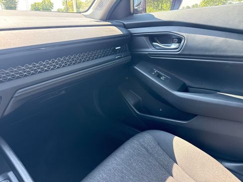 Used 2025 Honda Accord SE image 17