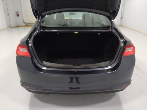 Used 2022 Chevrolet Malibu LS FWD image 29