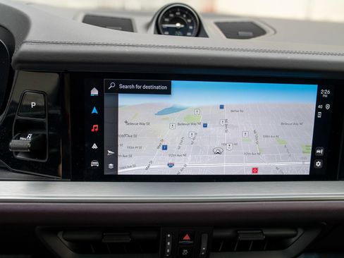 Used 2024 Porsche Cayenne E-Hybrid image 18