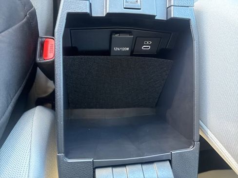 Used 2026 Toyota Corolla Cross LE image 27