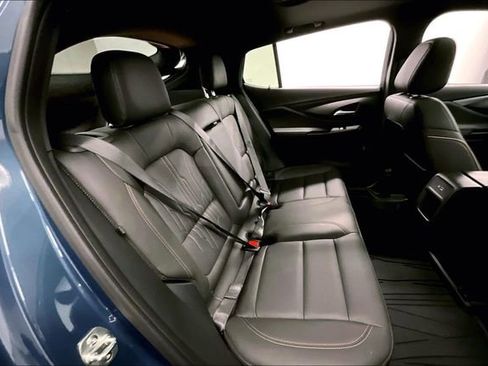 Used 2024 Buick Envista Avenir image 24