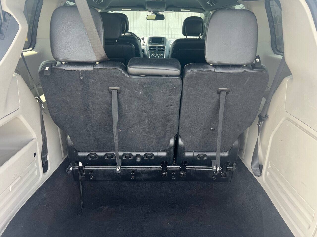 Used 2019 Dodge Grand Caravan SXT FWD image 29
