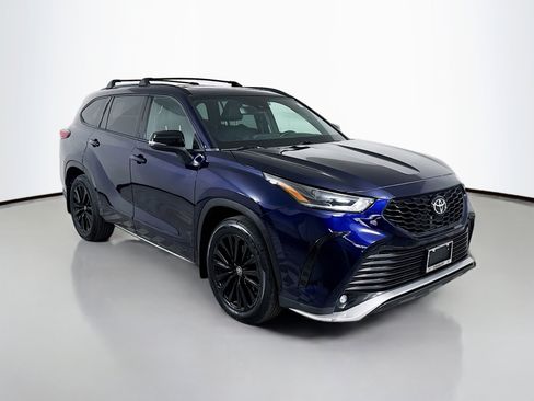 Used 2023 Toyota Highlander XSE image 7
