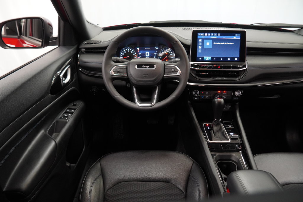 Used 2026 Jeep Compass Latitude AWD/4WD image 20