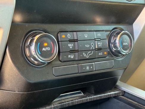 Used 2021 Ford F350 Lariat AWD/4WD image 20