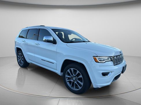 Used 2017 Jeep Grand Cherokee Overland AWD/4WD image 13