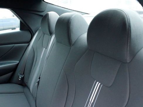 Certified 2025 Hyundai Elantra Sport FWD image 16