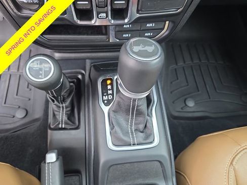 Certified 2021 Jeep Wrangler Unlimited Sahara w/ Cold Weather Group image 20