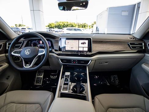 New 2026 Volkswagen Atlas SEL Premium R-Line AWD/4WD image 34