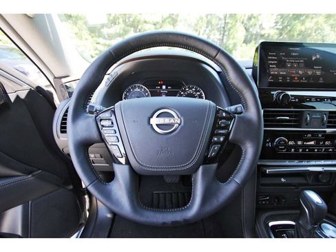 Used 2024 Nissan Armada Platinum w/ Captain's Chairs Package RWD image 15