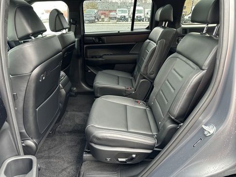 Certified 2025 Hyundai Santa Fe Calligraphy image 15