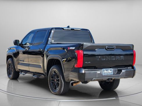 Used 2022 Toyota Tundra SR5 AWD/4WD image 3