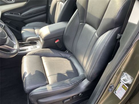 Used 2022 Subaru Ascent Limited w/ Technology Package AWD/4WD image 12
