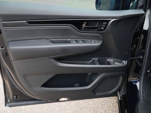 Used 2024 Honda Odyssey Elite image 4