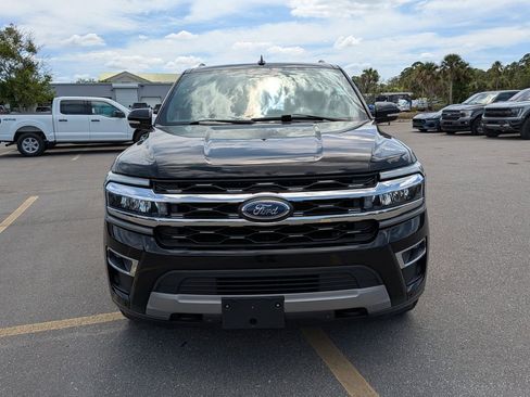 Used 2022 Ford Expedition Max Limited image 2