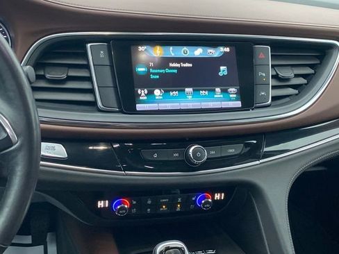 Certified 2018 Buick Enclave Avenir image 11