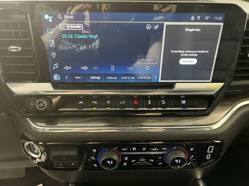 Used 2023 Chevrolet Silverado 1500 LTZ w/ LTZ Convenience Package II AWD/4WD image 18