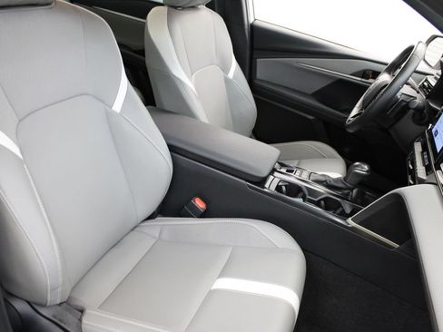 Used 2025 Toyota Camry SE FWD image 22