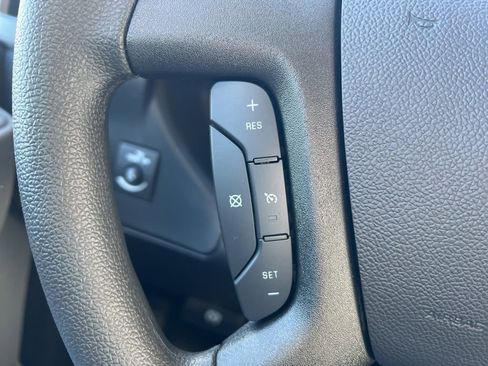 New 2025 Chevrolet Express 3500 w/ Driver Convenience Package image 18