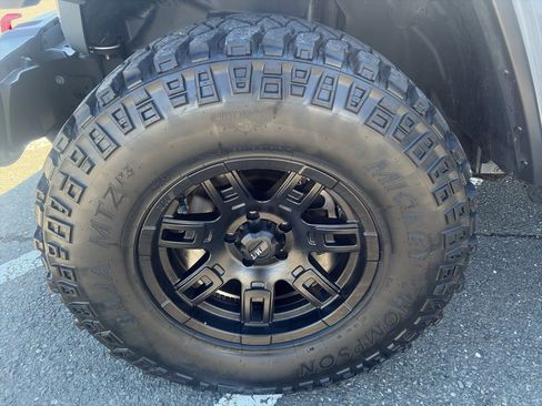 Used 2020 Jeep Wrangler Unlimited Rubicon image 3