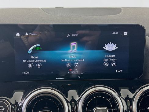Used 2023 Mercedes-Benz GLA 250 image 21